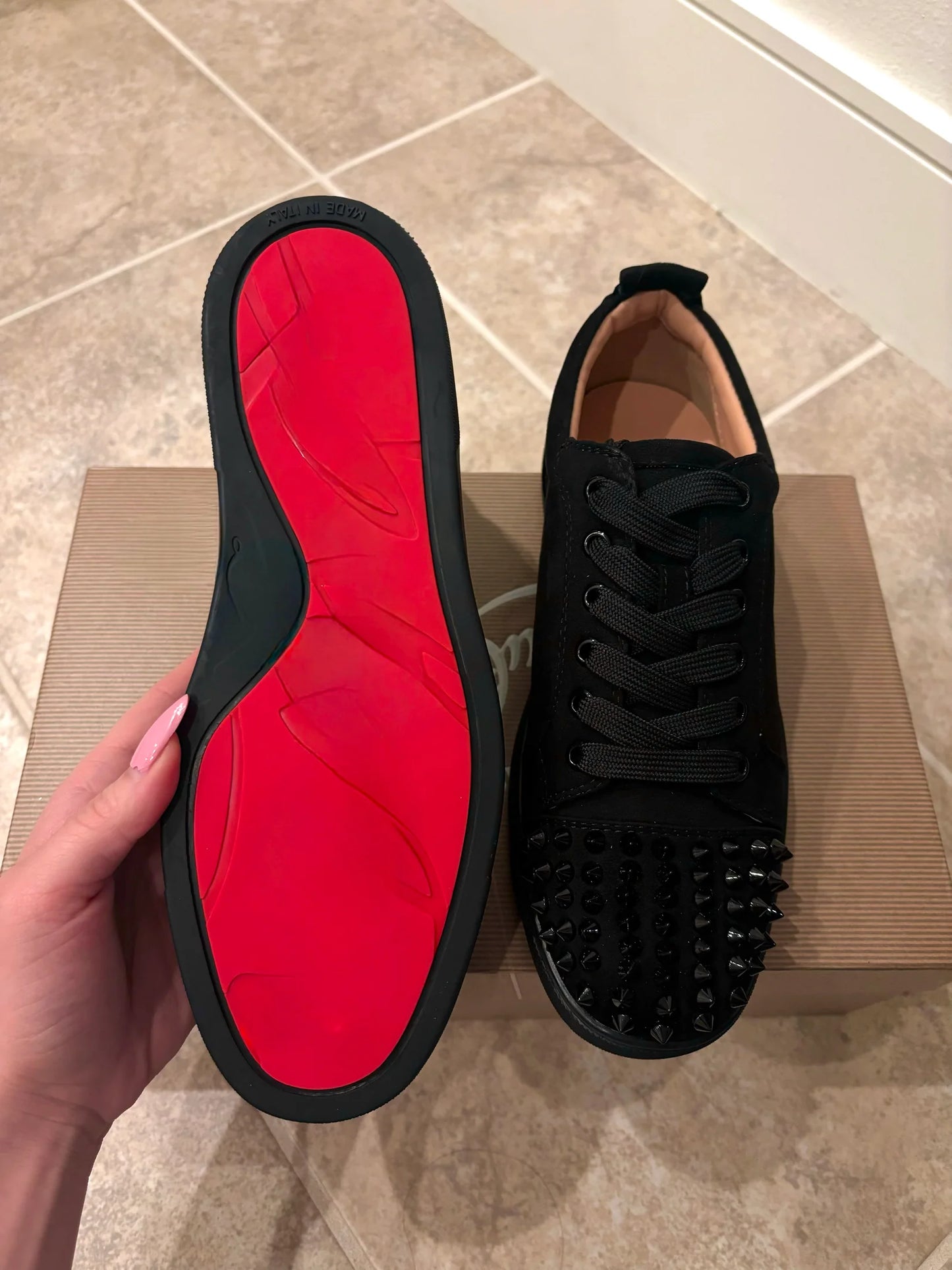 BLACK SOLE-1000